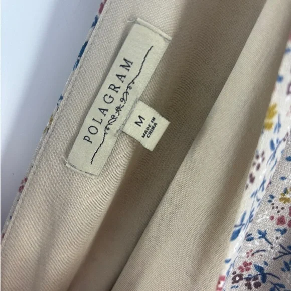 Polagram Taupe Floral Dress with Plunging V Neck. Pockets! - Picture 3 of 8